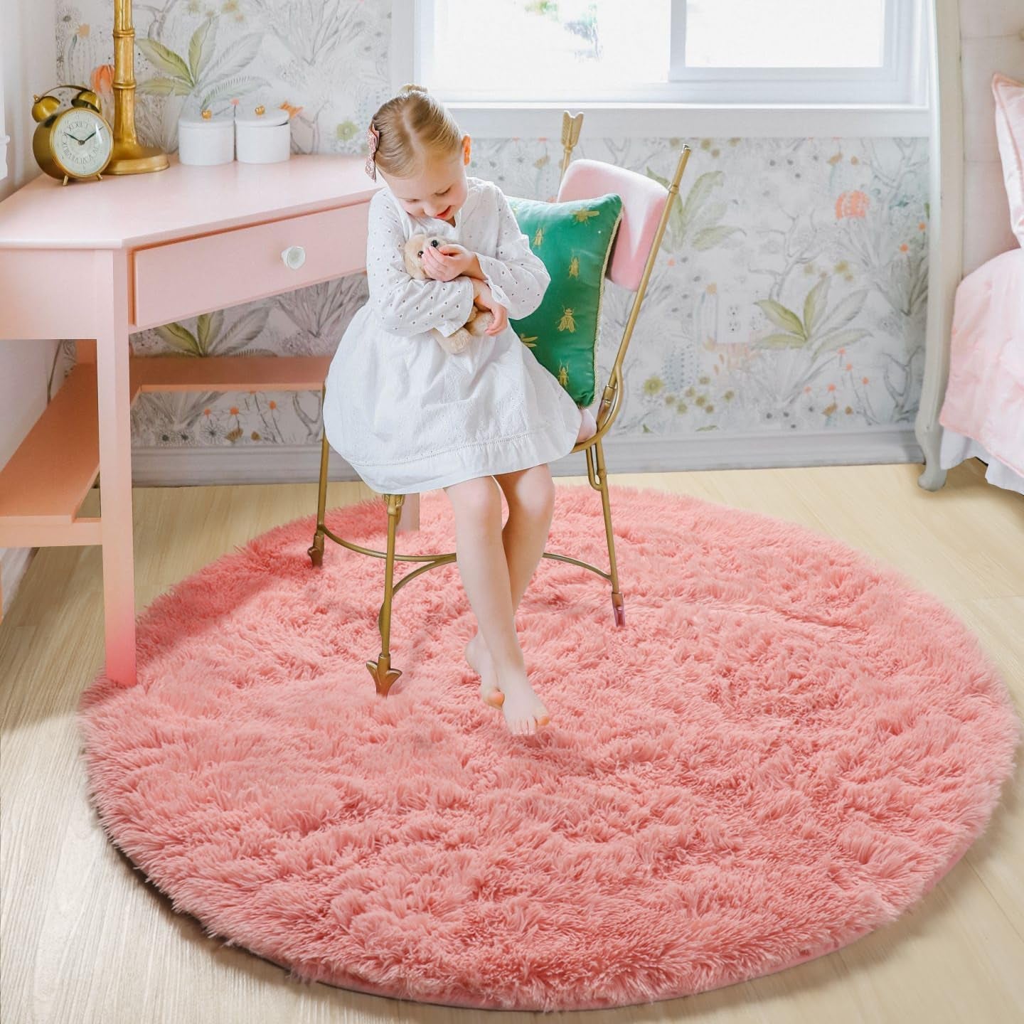 Baby Pink round Area Rug 6Ft, Soft Bedroom Circle Rugs Floor Mats for Kids Girls Teen Room, Kawaii Fluffy Plush Shaggy Carpet for Nursery Living Room Playroom Home Decor Princess Castle